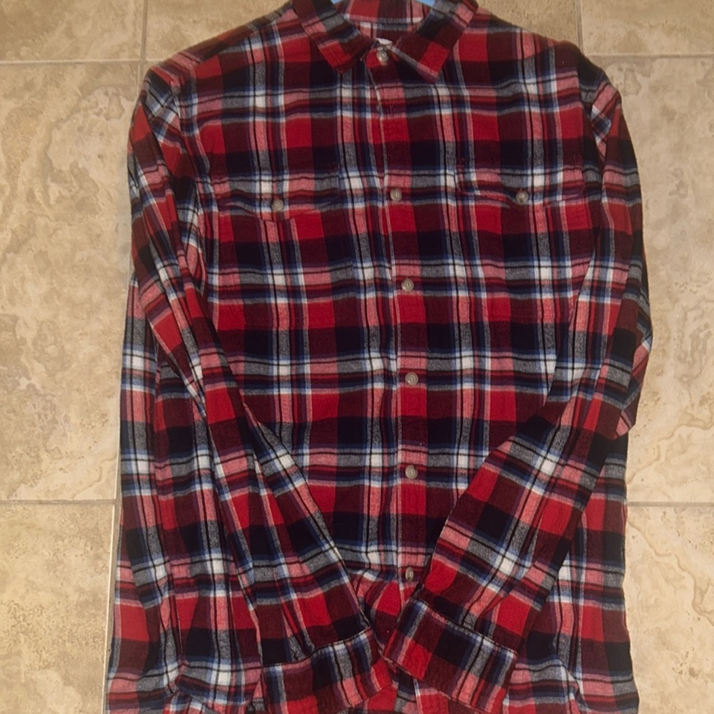 Sonoma men’s size large flannel shirt, red, and navy
